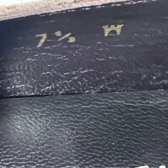 STUART WEITZMAN The Tube Textured Brown Napa Gold Buckle Square Toe Pumps Sz 7.5 - Picture 16 of 16